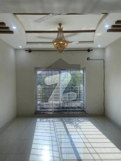 Royal Executive Upper Portion For Rent F Block, Gulberg Residencia
