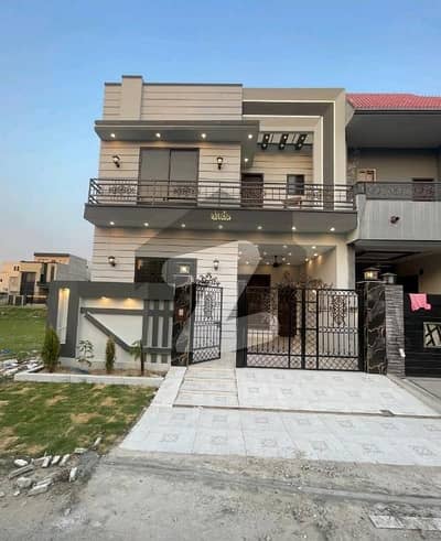 Prime Location 5 Marla House In Stunning Citi Housing Society Is Available For sale