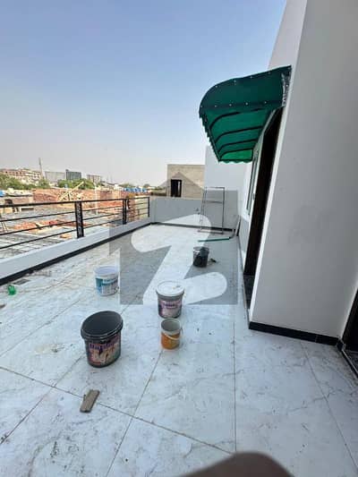 Brand new 3rd floor For Rent(Cavalry Ground)