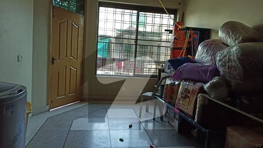 8 Marla Upper Portion Avaiable For Rent In Ahmed Yar