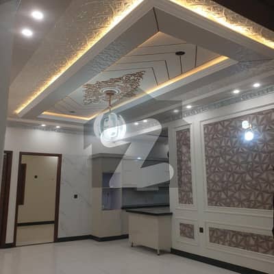 240 Sq. Yards Second Floor Portion With Roof Brand New West Open Ultra Luxury Modern In VIP Block 3 Gulshan KDA Market