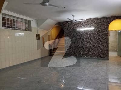 جی ۔ 10/3 جی ۔ 10,اسلام آباد میں 3 کمروں کا 1 کنال زیریں پورشن 1.1 لاکھ میں کرایہ پر دستیاب ہے۔