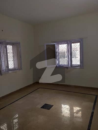 گلشنِ اقبال - بلاک 13 ڈی گلشنِ اقبال,گلشنِ اقبال ٹاؤن,کراچی میں 3 کمروں کا 16 مرلہ زیریں پورشن 1.5 لاکھ میں کرایہ پر دستیاب ہے۔