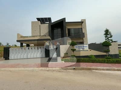 Ready To Buy A On Excellent Location House 7200 Square Feet In Rawalpindi