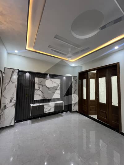 6 Marla Brand New House Available For Sale