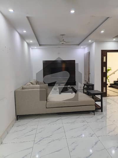 6 Marla Flat For Rent
