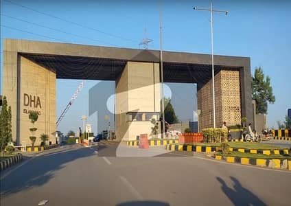 ڈی ایچ اے فیز 2 - سیکٹر ڈی ڈی ایچ اے ڈیفینس فیز 2,ڈی ایچ اے ڈیفینس,اسلام آباد میں 4 مرلہ کمرشل پلاٹ 3.25 کروڑ میں برائے فروخت۔