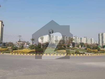 10 Marla Flat In Stunning Askari 11 Is Available For sale