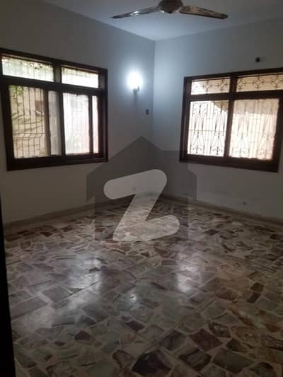 Corner House For Sale In Gulshan-E-Iqbal