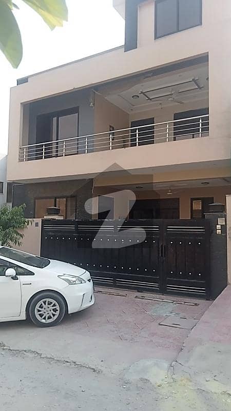 جی ۔ 15 اسلام آباد میں 5 کمروں کا 7 مرلہ مکان 3.0 کروڑ میں برائے فروخت۔ جی ۔ 15 اسلام آباد میں 5 کمروں کا 7 مرلہ مکان 3.0 کروڑ میں برائے فروخت۔