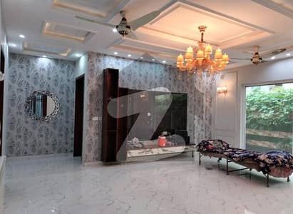 In Bahria Town - Sector C House Sized 5 Marla For rent In Bahria Town - Sector C House Sized 5 Marla For rent