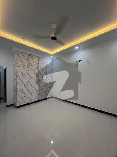 272 sq Yd 4 & 5 Bedrooms Luxury Villa FOR SALE. Adjacent To Jinnah Avenue, Easy Access To Entrance Facing GRAND MOSQUE. All Facilities Nearby And Utilities Present.