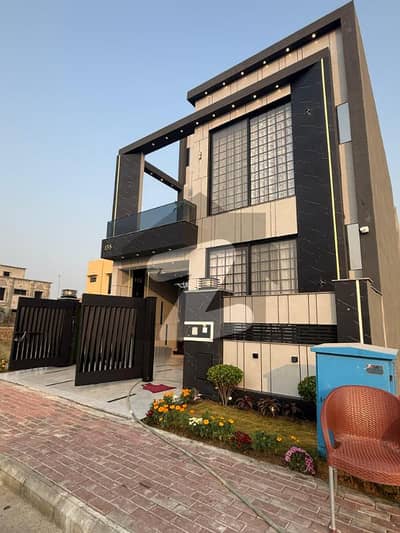 5 Marla Residential House For Sale In Jinnah Block, Nearby Commercial Market, School, Mosuqe and Health Care Canter