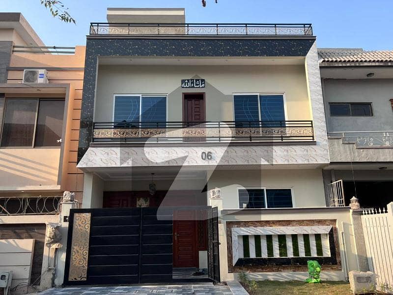 Modern Living. Strong Future Value. House For Sale Modern Living. Strong Future Value. House For Sale