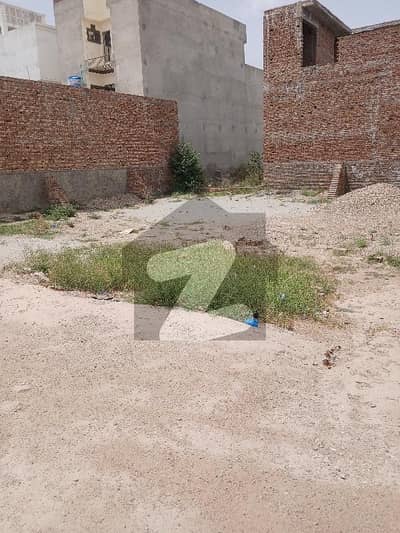 Spacious 7 Marla Residential Plot Available For sale In Bahadurpur