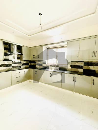 10 Marla House Owner Build in LDA Avenue Lahore For Sale