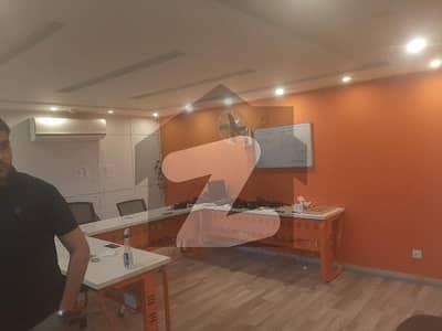 ڈی ایچ اے فیز 3 - بلاک وائے فیز 3,ڈیفنس (ڈی ایچ اے),لاہور میں 5 مرلہ Studio دکان 2.1 لاکھ میں کرایہ پر دستیاب ہے۔