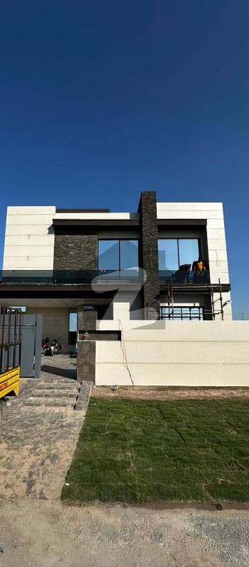 1 Kanal Brand New House For Rent