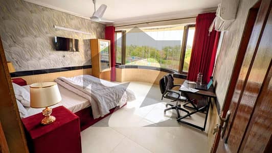 Furnished Studio Room with Parking