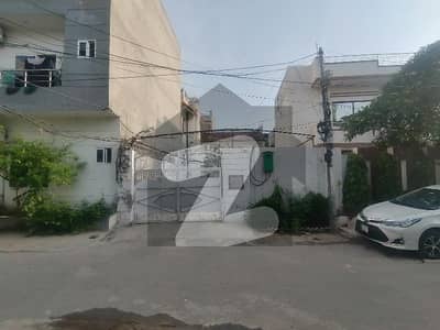 House Available For sale In Ichhra