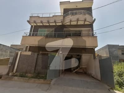 ائیرپورٹ ہاؤسنگ سوسائٹی راولپنڈی میں 4 کمروں کا 6 مرلہ مکان 2.15 کروڑ میں برائے فروخت۔