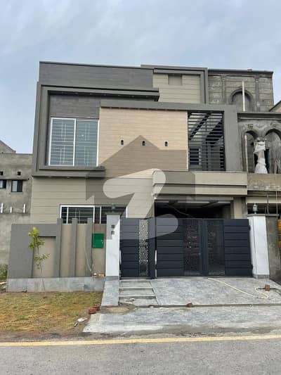 5 Marla Facing Park House for Sale Bahira Nasheman, Lahore