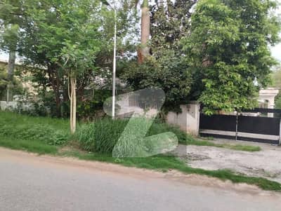 جی ۔ 6 اسلام آباد میں 2 کنال Studio مکان 43.0 کروڑ میں برائے فروخت۔