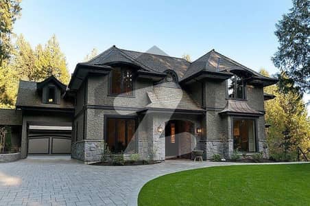 Investors Should Sale This Farm House Located Ideally In Gulberg