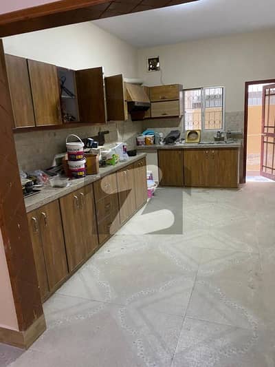گلشنِ اقبال - بلاک 10 گلشنِ اقبال,گلشنِ اقبال ٹاؤن,کراچی میں 3 کمروں کا 16 مرلہ زیریں پورشن 1.5 لاکھ میں کرایہ پر دستیاب ہے۔