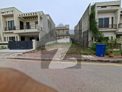 بحریہ انکلیو - سیکٹر این بحریہ انکلیو,بحریہ ٹاؤن,اسلام آباد میں 8 مرلہ رہائشی پلاٹ 1.3 کروڑ میں برائے فروخت۔