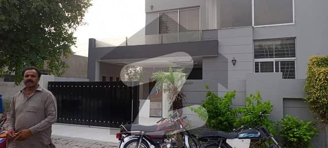 11 Marla House Like Brand New Available For Rent In Bahria Town Lahore Sector F