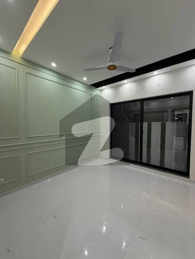 120 Yard Bungalow For Rent 4 Bed With Basement