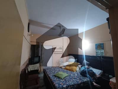 950 Sq. ft Flat Available For Sale In For Sale In Gulistan E Jouhar Block 20