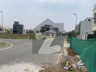 بحریہ ایجوکیشن اینڈ میڈیکل سٹی بلاک اے بحریہ ایجوکیشن اینڈ میڈیکل سٹی,لاہور میں 8 مرلہ رہائشی پلاٹ 39.5 لاکھ میں برائے فروخت۔