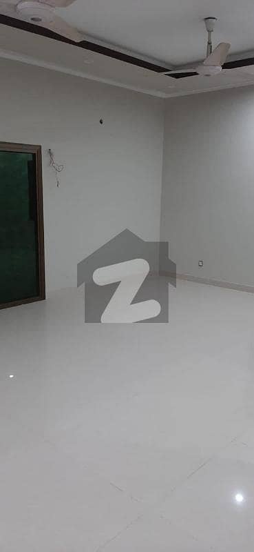 گلشنِ اقبال - بلاک 13 ڈی - 1 گلشنِ اقبال,گلشنِ اقبال ٹاؤن,کراچی میں 3 کمروں کا 16 مرلہ زیریں پورشن 1.5 لاکھ میں کرایہ پر دستیاب ہے۔