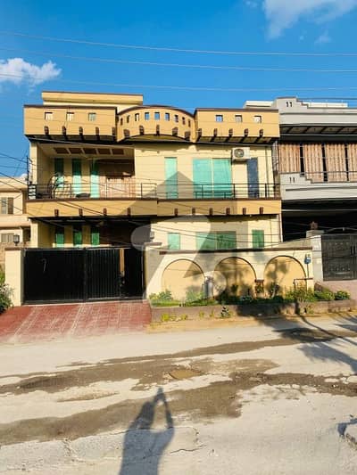 پی ڈبلیو ڈی ہاؤسنگ سکیم اسلام آباد میں 6 کمروں کا 10 مرلہ مکان 3.5 کروڑ میں برائے فروخت۔