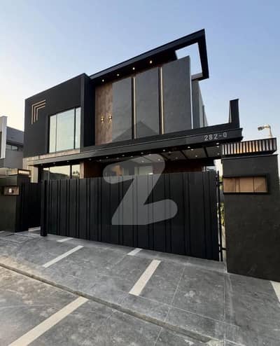 ڈی ایچ اے فیز 5 ڈیفنس (ڈی ایچ اے),لاہور میں 5 کمروں کا 1 کنال مکان 2.7 لاکھ میں کرایہ پر دستیاب ہے۔