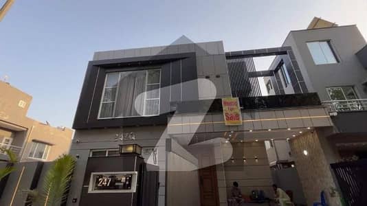 10 Marla House In Central Bahria Town - Janiper Block For sale