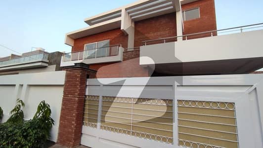 KANAL CATEGORY 60 FEET ROAD HOUSE