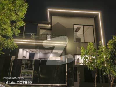 10 MARLA BRAND NEW DESIGNER HOUSE FOR SALE