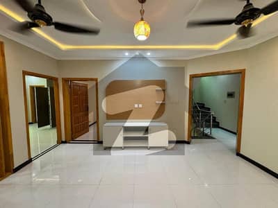 7 Marla Brand New Condition Double Unite Prime Location