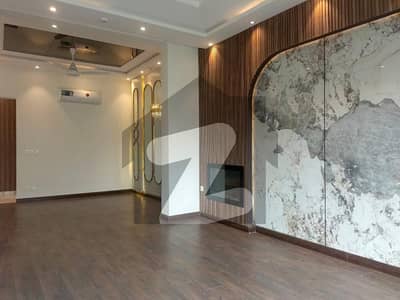 10 Marla Modern Bungalow Available for Rent in DHA Phase 4 Block KK