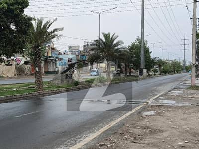 کالج روڈ لاہور میں 4 مرلہ کمرشل پلاٹ 1.25 کروڑ میں برائے فروخت۔