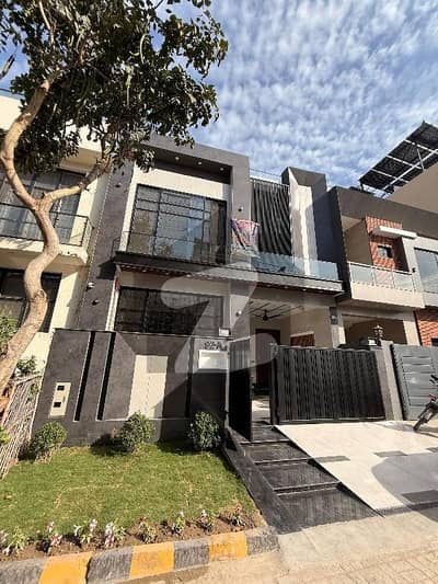 5 Marla Brand New Triple Storey House for Sale in Etihad Town Phase 1 Raiwind Road Lahore