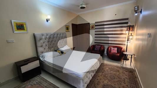 Clifton - Block 5 500 Square Feet Room Up For rent