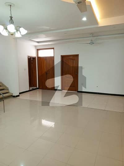 G10 House Available For Rent