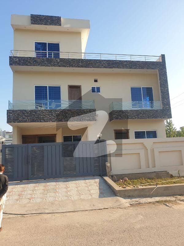 3 Bedroom Attach Washroom 25x40 For Rent G 13 Islamabad 3 Bedroom Attach Washroom 25x40 For Rent G 13 Islamabad