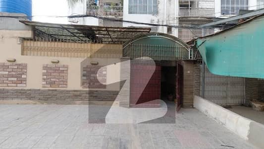 نارتھ ناظم آباد کراچی میں 2 کمروں کا 4 مرلہ فلیٹ 1.65 کروڑ میں برائے فروخت۔