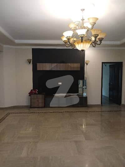 14 Marla 1st floor Available For Family or silent Office