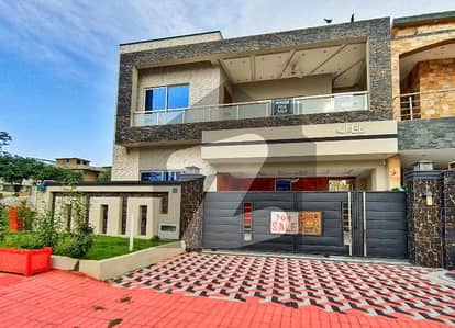 10 Marla Brand New Luxury House with Gas Meter installed at very prime location